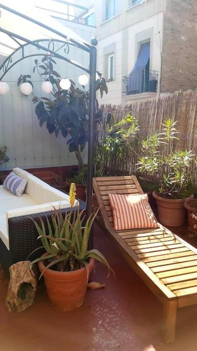 Small Room In Sants With Huge Terrace Barcelona Eksteriør bilde